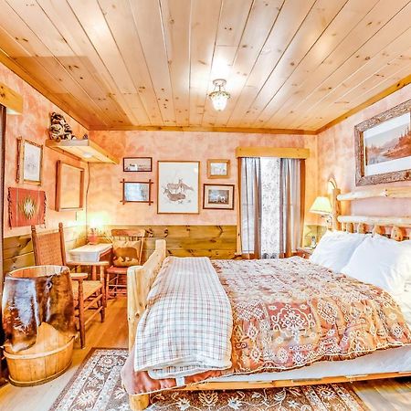 The Bear Lodge North River Екстер'єр фото