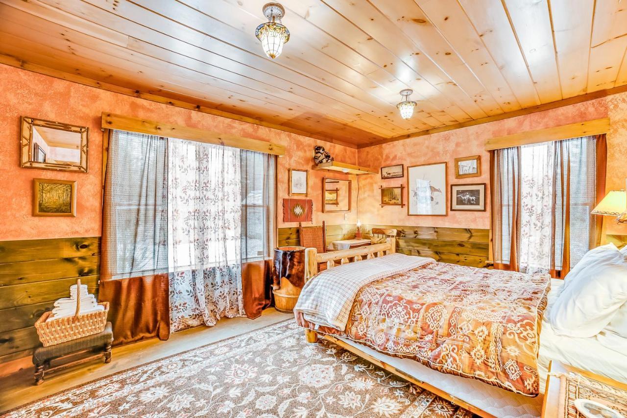 The Bear Lodge North River Екстер'єр фото